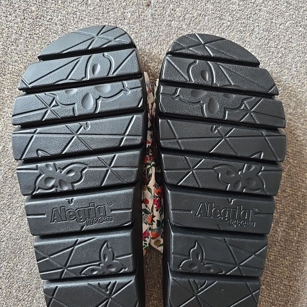 Alegria Dream Fit Slide Sandals Sage Orchard EUC No Box Adjustable Floral EU 40 - Picture 9 of 9